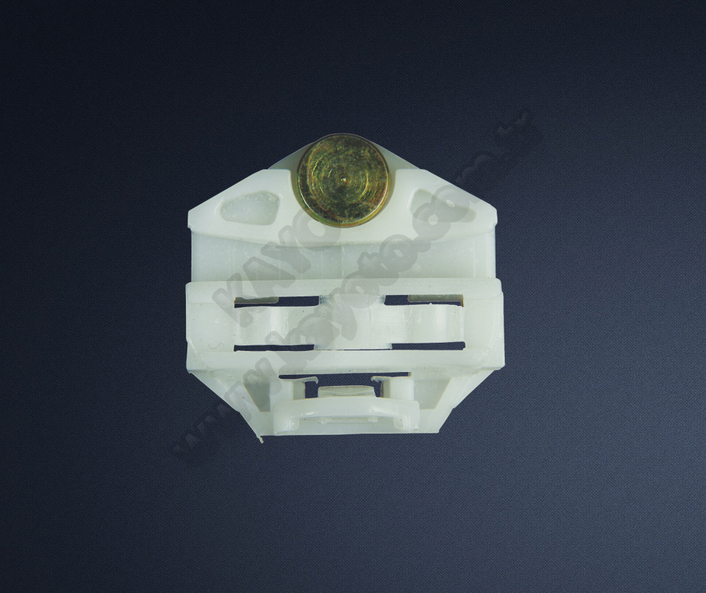 Mercedes W210 S210 1995-2003 Cam Kriko Plastiği Sağ Sol