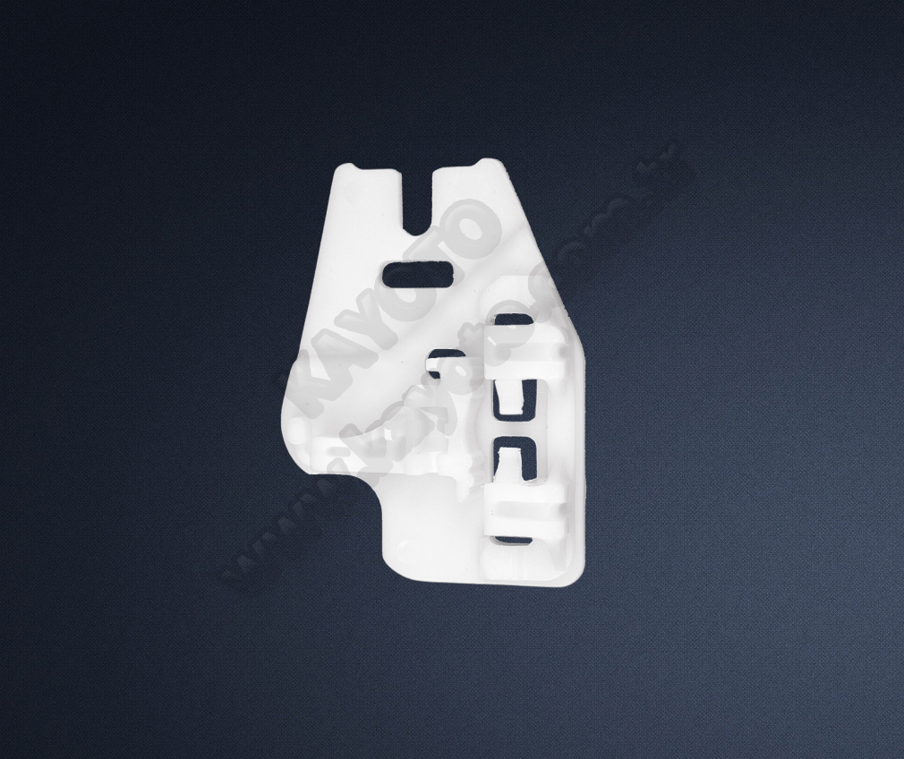 BMW E46 1998-2005 Cam Kriko Plastiği Ön Sağ