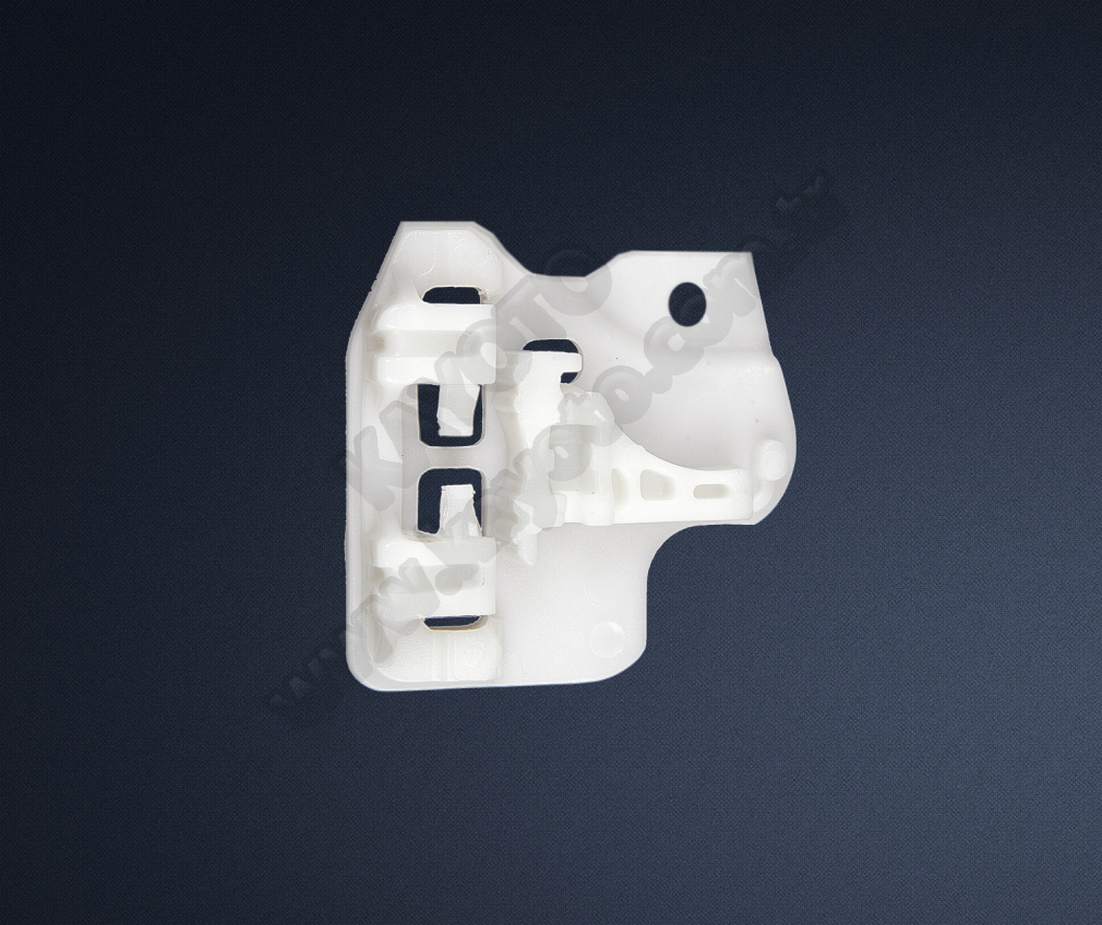 BMW X5 1999-2007 Cam Kriko Plastiği Ön Sol