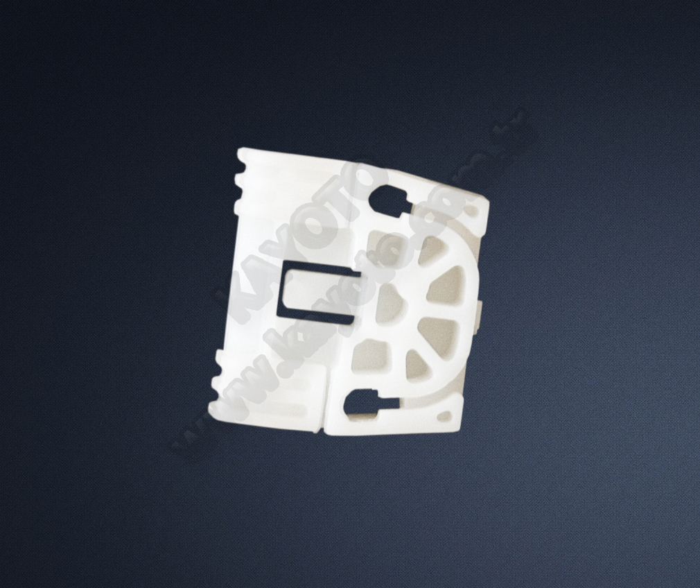 Mercedes C180 2000-2007 Cam Kriko Plastiği Ön Sağ