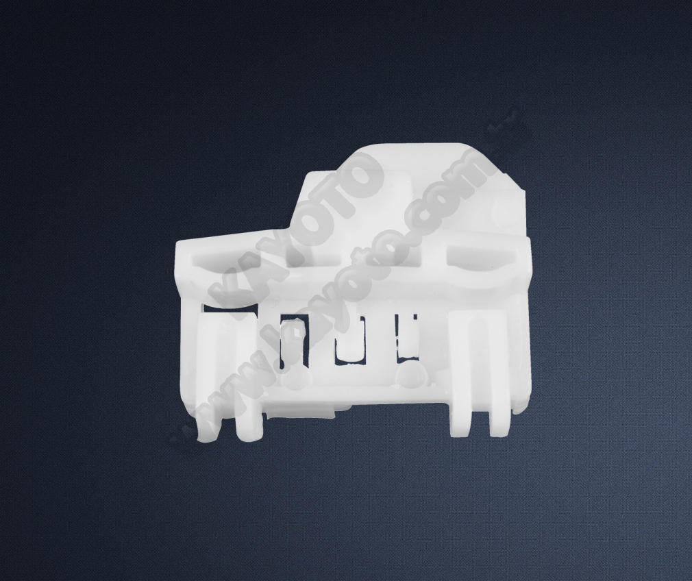 Audi A4-B5 1994-2001 Cam Kriko Plastiği Ön Sağ