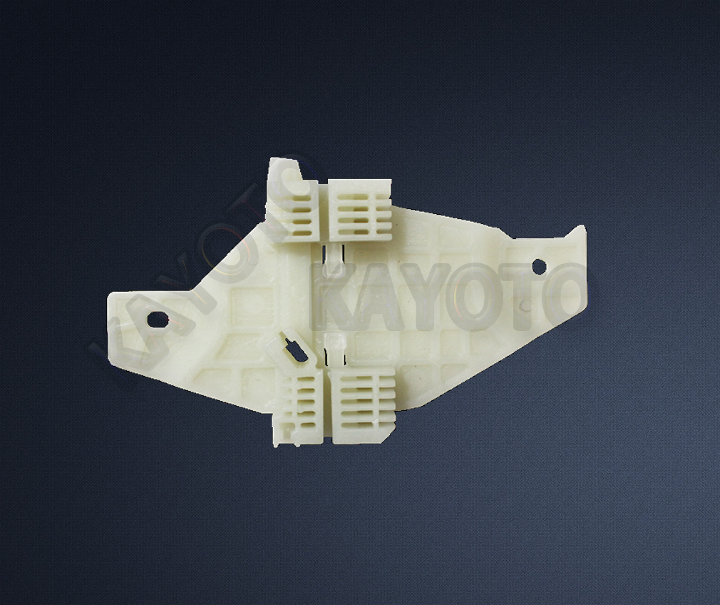 Peugeot 308 (2008-2014) Cam Kriko Plastiği Ön Sağ