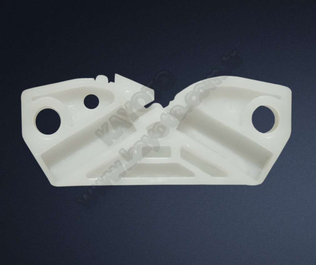 Mercedes CLK 2003-2009 Cam Kriko Plastiği Arka Sol