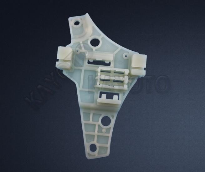 Toyota Corona, Avensis Cam Kriko Plastiği Sol