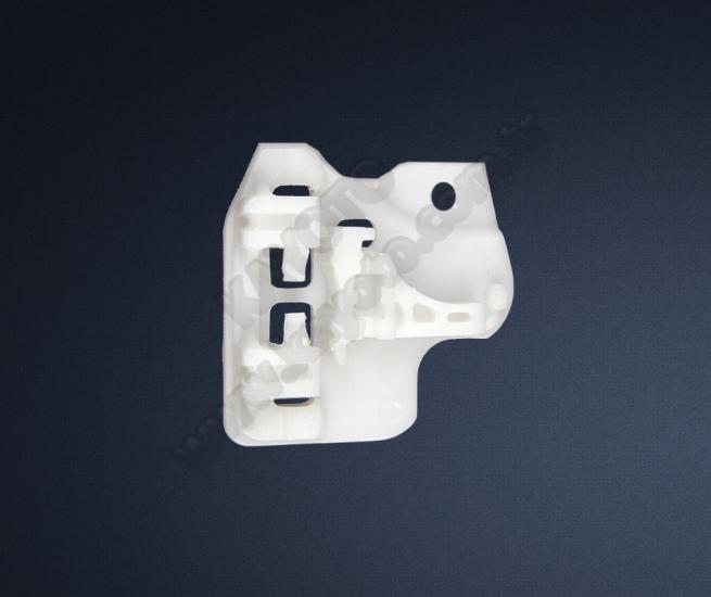 BMW X5 1999-2007 Cam Kriko Plastiği Ön Sol