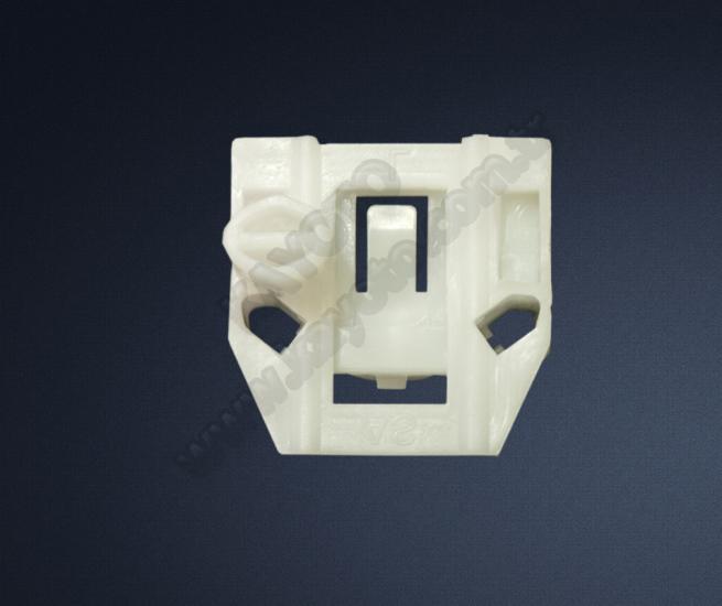 Fabia 1999-2006 Cam Kriko Plastiği Ön Sağ