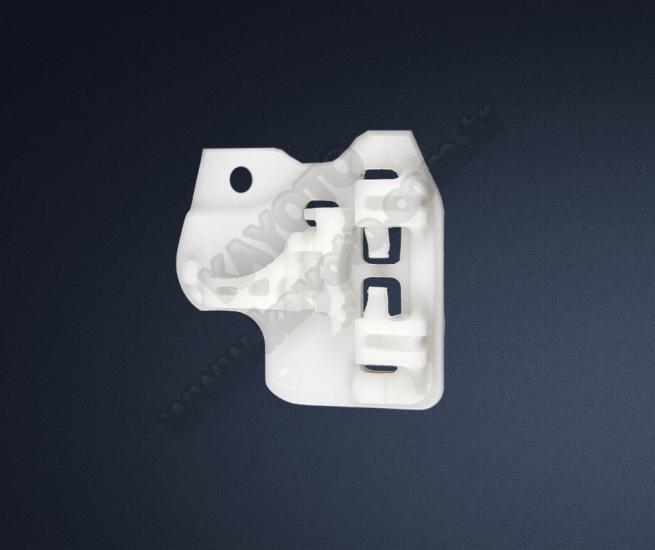 BMW X5 1999-2007 Cam Kriko Plastiği Ön Sağ