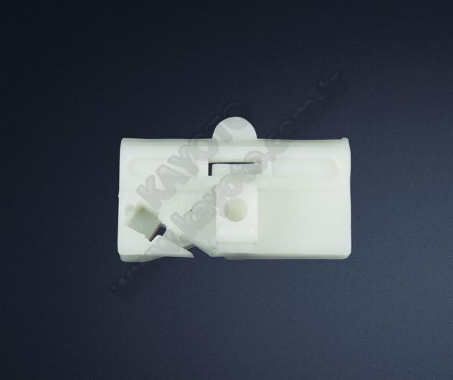 Mercedes Vito/Viano 2004-2011 Cam Kriko Plastiği Sol