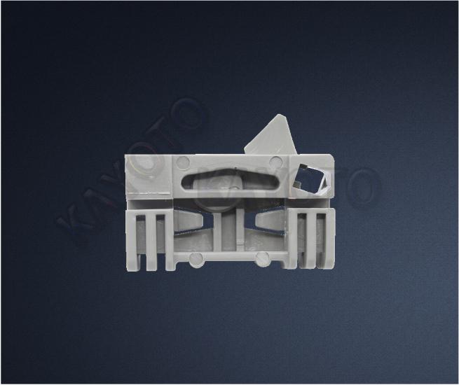Citroen Xantia Cam Krikosu Plastiği Ön Sol