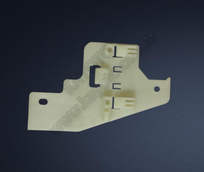 Peugeot 407 2004-2010 Cam Kriko Plastiği Ön Arka Sol